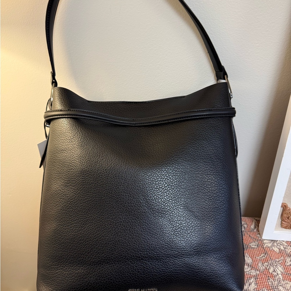 Steve Madden Sleek Black Shoulder Bag - Picture 7 of 7